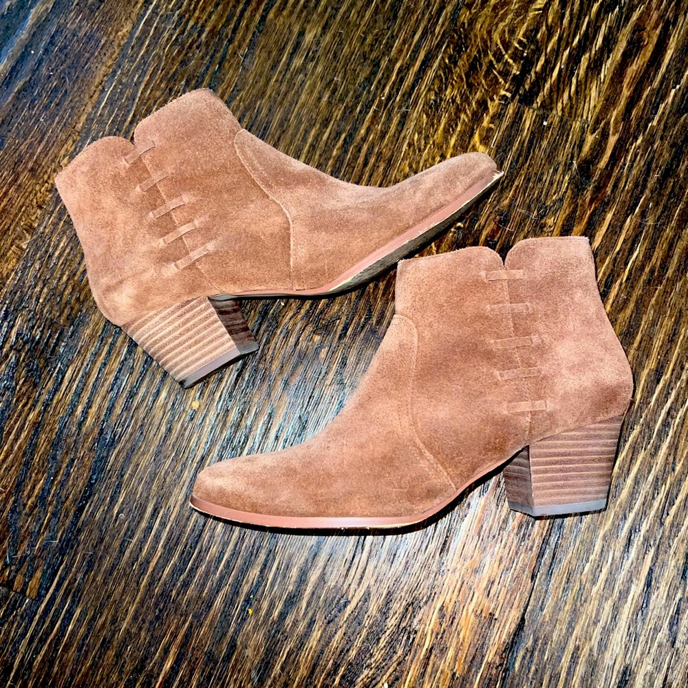 Violet & Red brown ankle booties with sticking details and pointed toes.